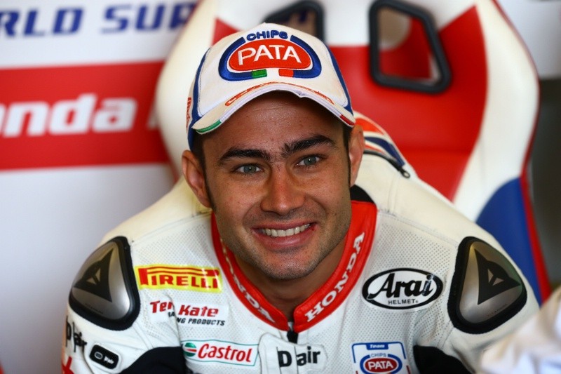 Леон Хаслам выбирает между Ducati и Aprilia