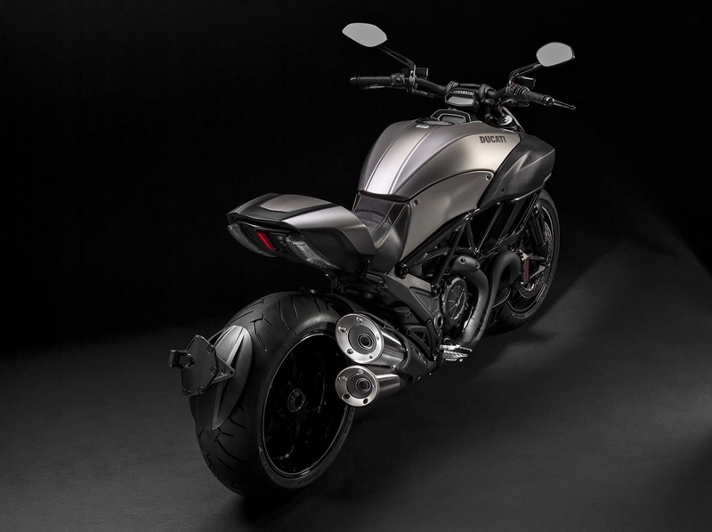 Мотоцикл Ducati Diavel Titanium 2015 LE