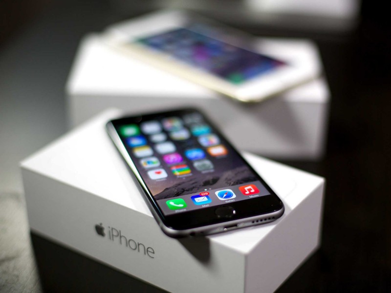 Компания Apple, по слухам, полагается на Samsung в поставках компонентов для Apple Watch и iPhone 6