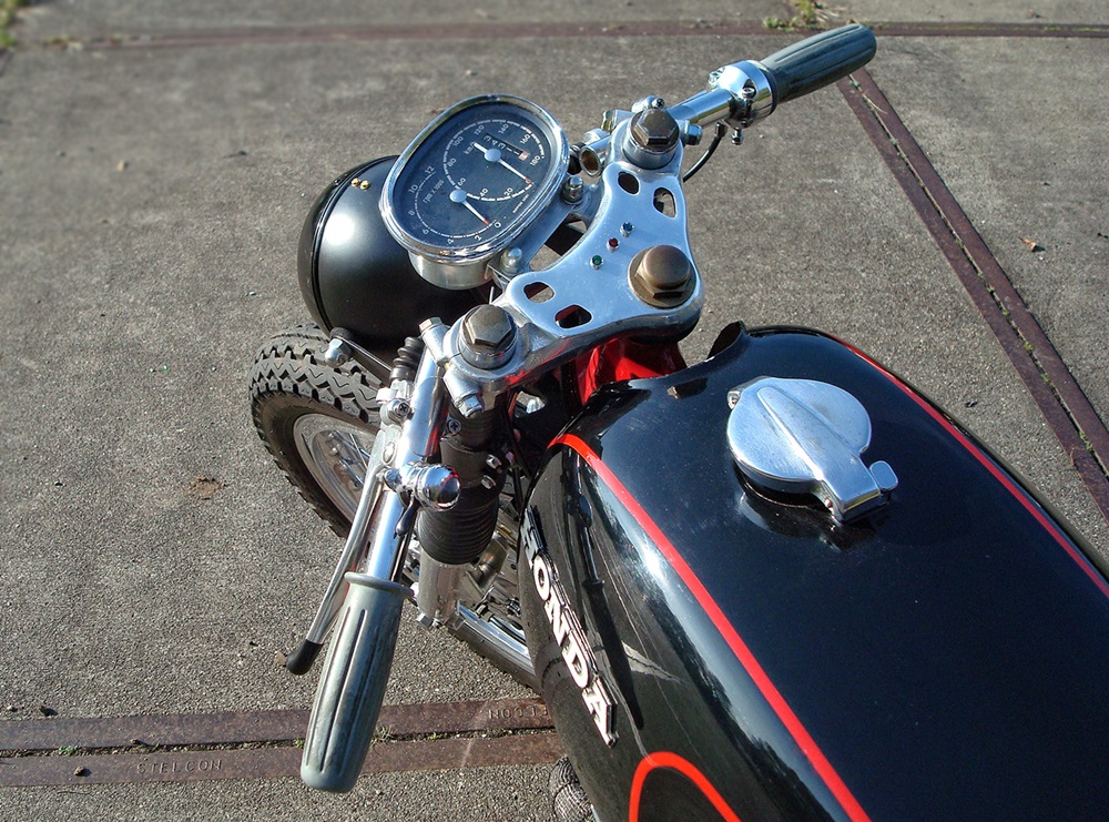 Тим Олджерс - кафе рейсер Honda CB350