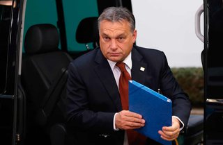 Венгерский премьер обвинил ЕС в срыве строительства "Южного потока"