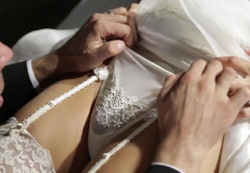 Первая брачная ночь с грудастой невестой
