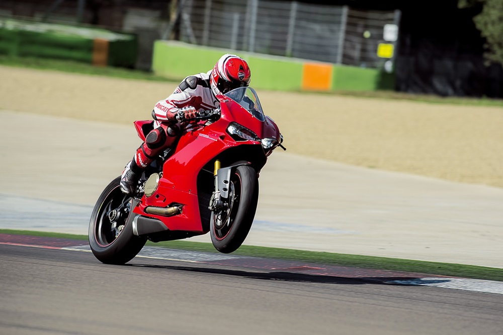 Супербайк Ducati 1299 Panigale установил новый рекорд трассы Муджелло (1’55”3)