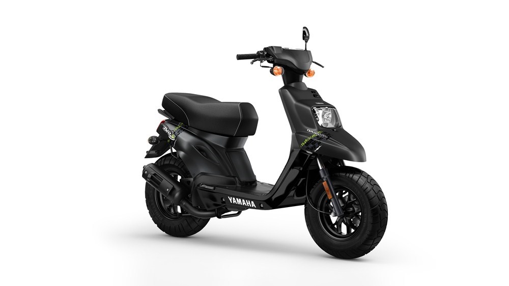 Новые скутеры Yamaha X-Max Iron Max 2016