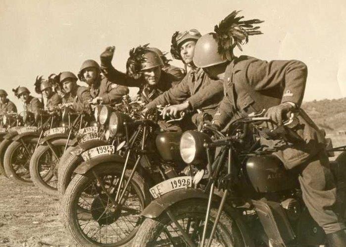Военный мотоцикл Moto Guzzi Alce 1939