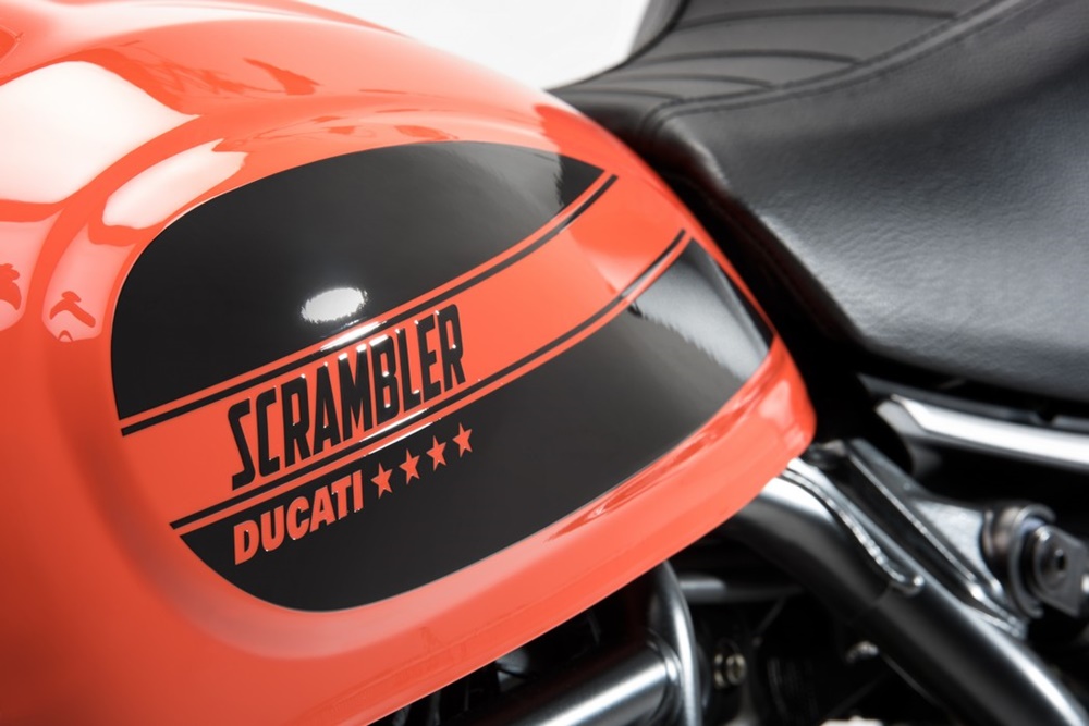 Новый скрэмблер Ducati Scrambler Sixty2 2016