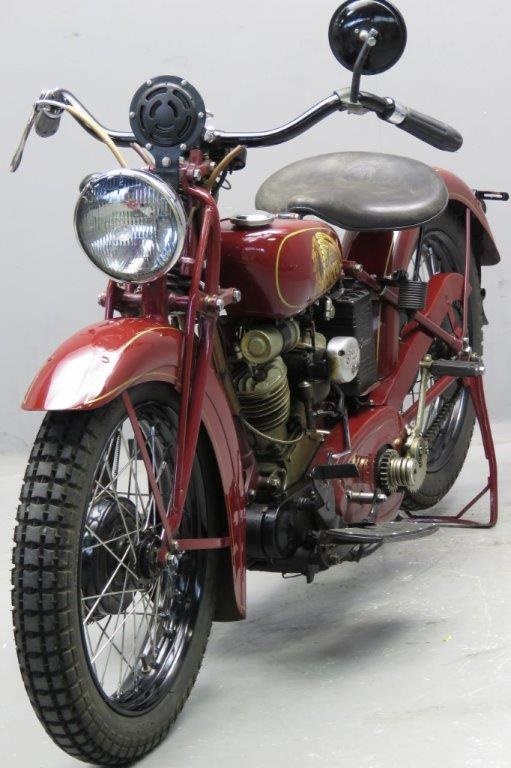 Старинный мотоцикл Indian Junior Scout 1938
